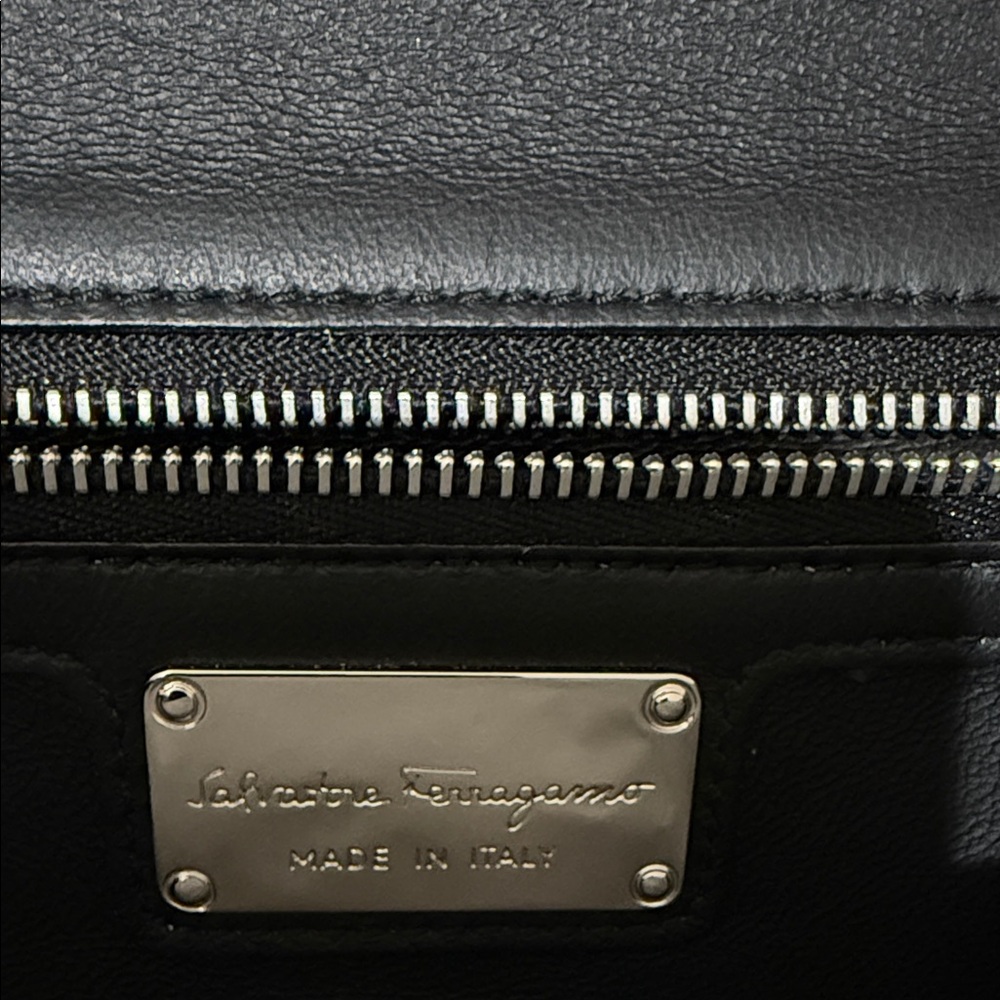 Salvatore Ferragamo Black Leather Shoulder Bag - Picture 3 of 13